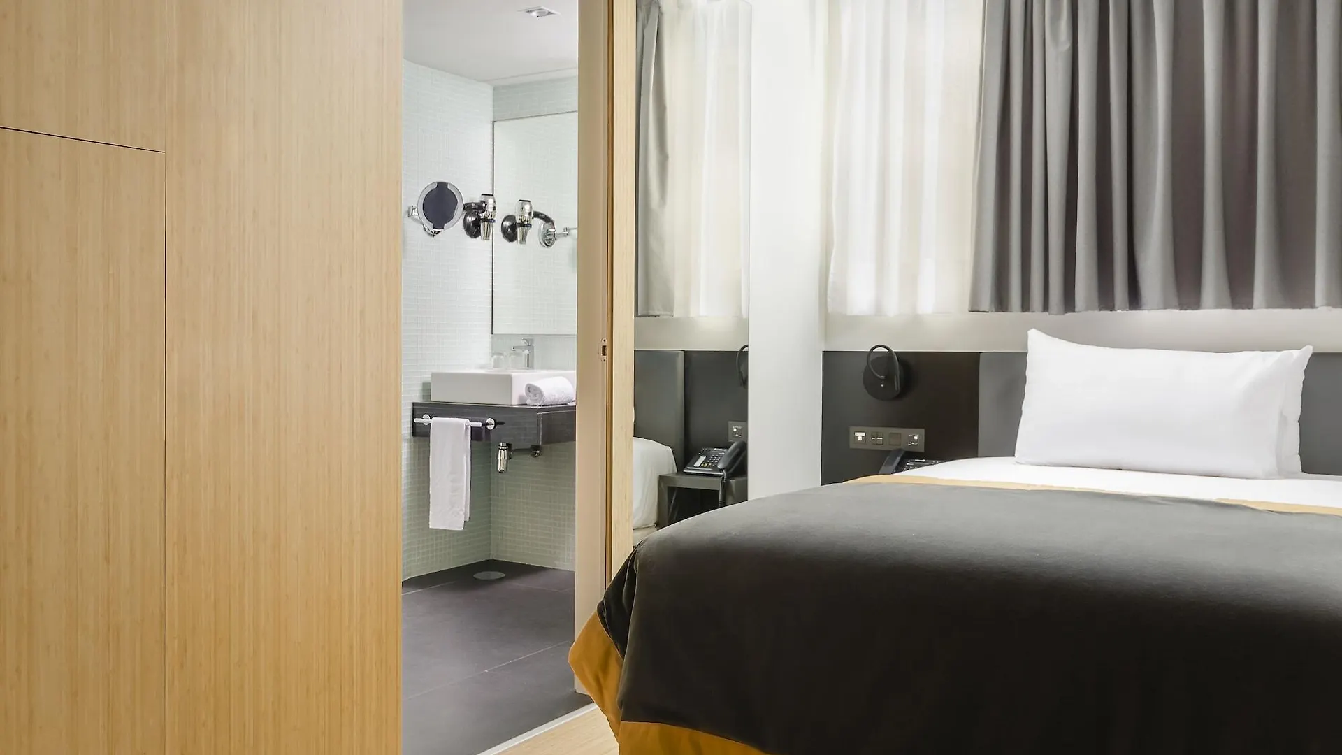 Hotel Exe Plaza Catalunya Barcelona 4*,