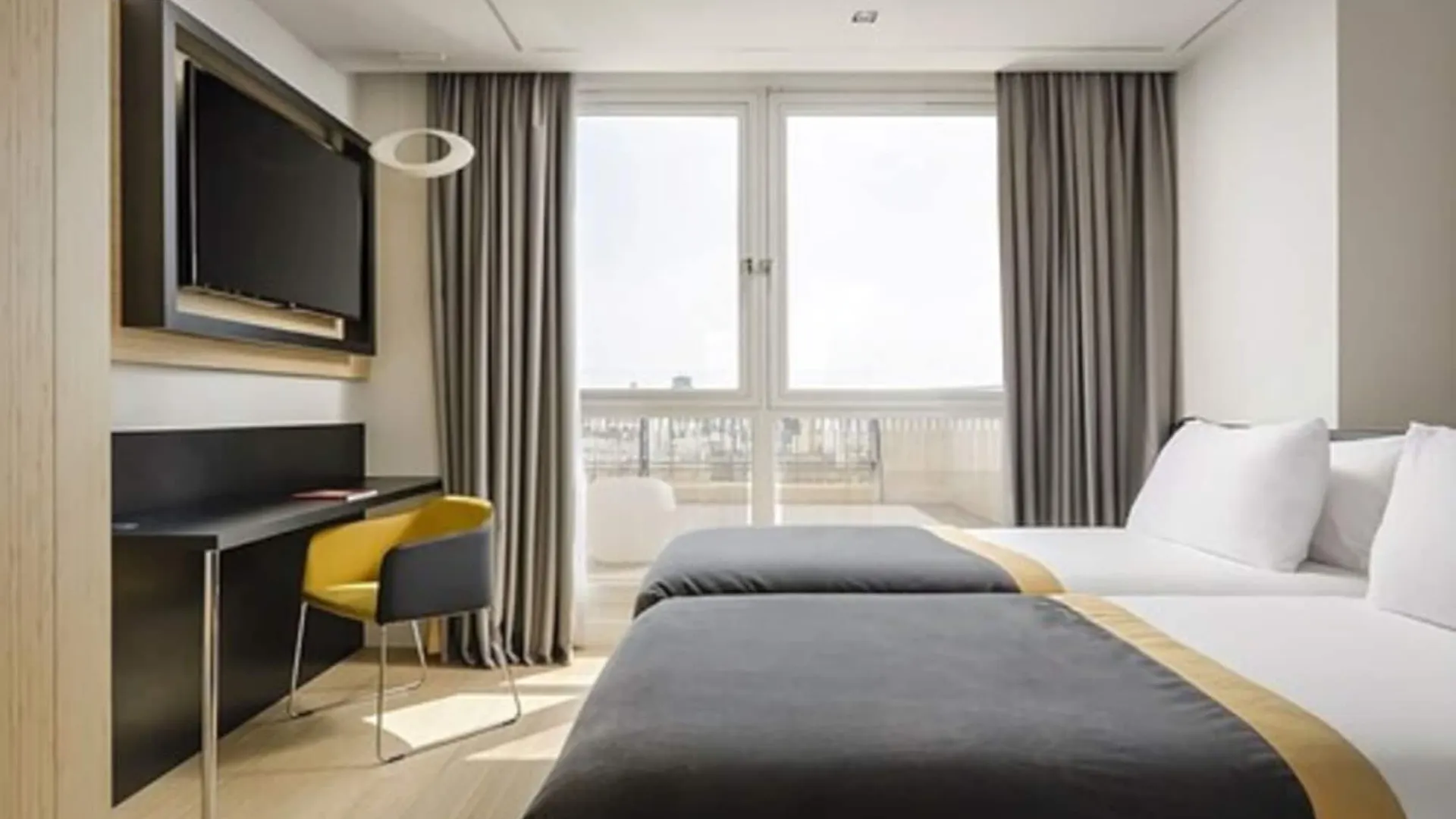 ****  Exe Plaza Catalunya Hotel Barcelona Spanyolország
